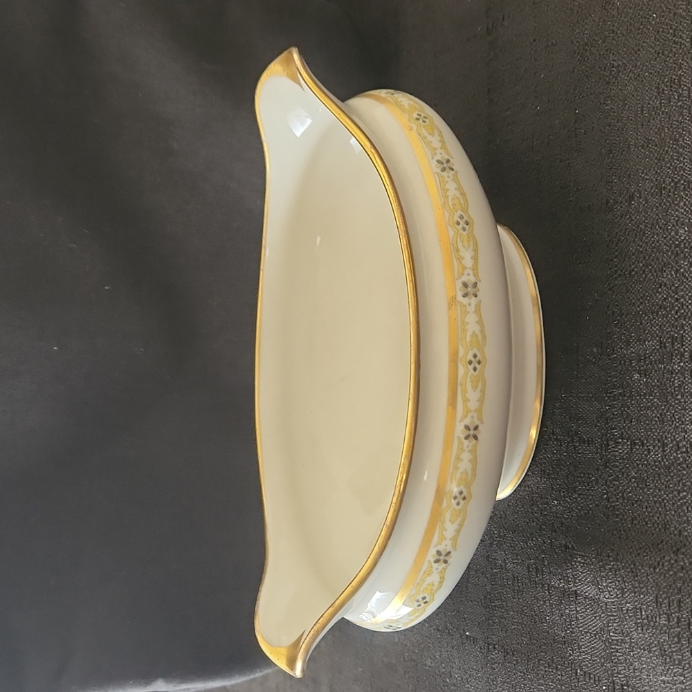 VINTAGE CH FIELD HAVILAND LIMOGES PORCELAIN SERVING BOWL.